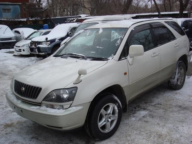 1998 Toyota Harrier