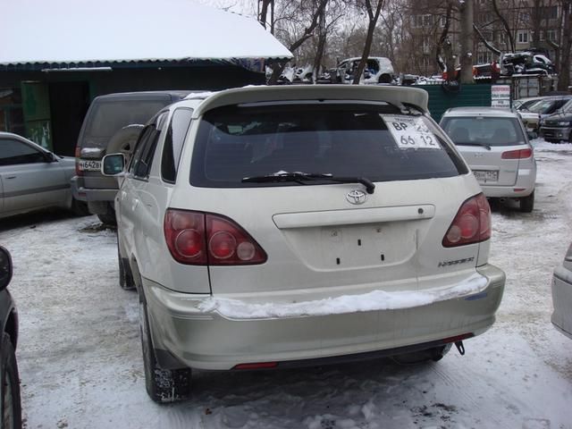 1998 Toyota Harrier