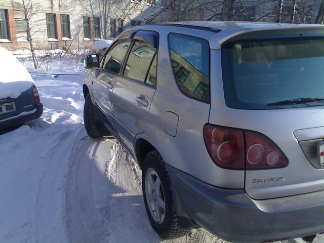 1998 Toyota Harrier