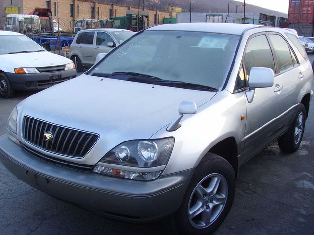 1998 Toyota Harrier