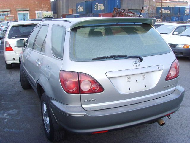 1998 Toyota Harrier