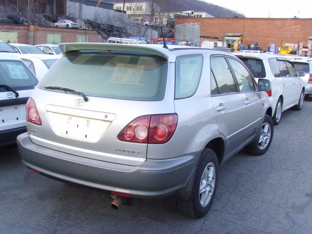 1998 Toyota Harrier