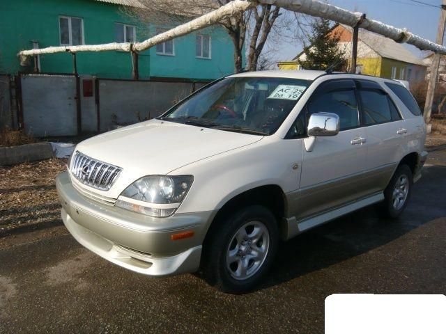 1998 Toyota Harrier