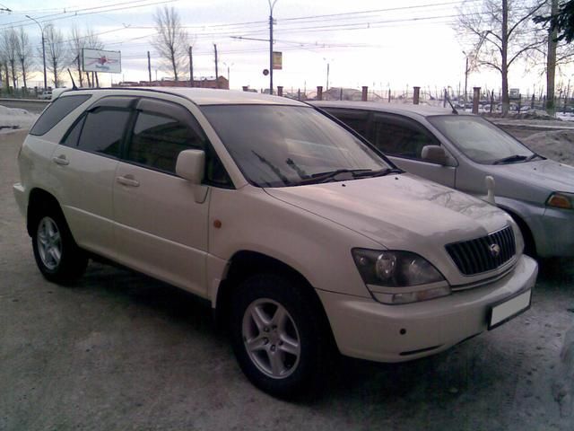 1998 Toyota Harrier