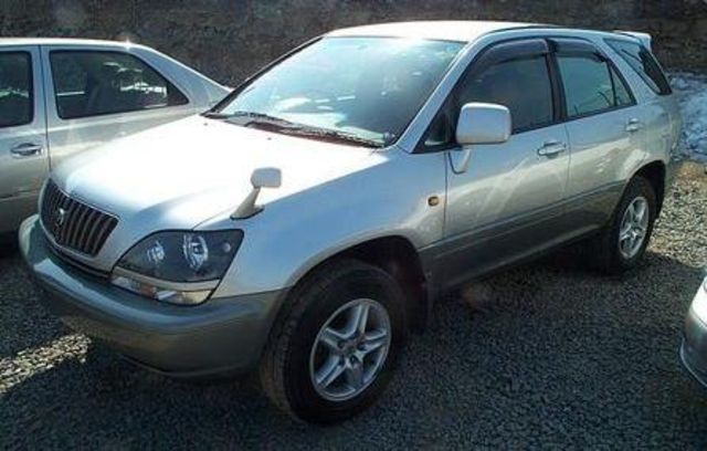 1998 Toyota Harrier