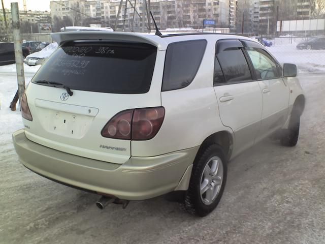 1998 Toyota Harrier