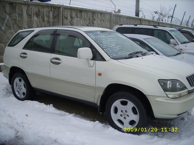 1998 Toyota Harrier