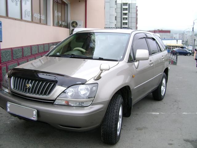 1998 Toyota Harrier