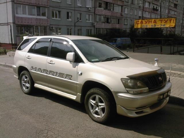 1998 Toyota Harrier