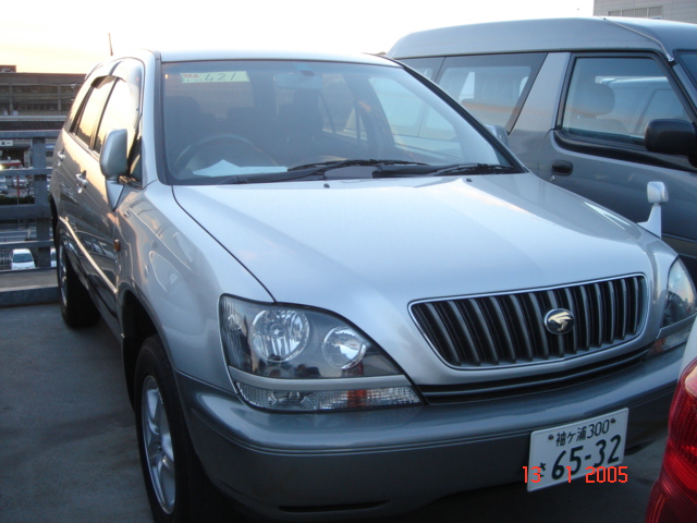 1998 Toyota Harrier Pictures