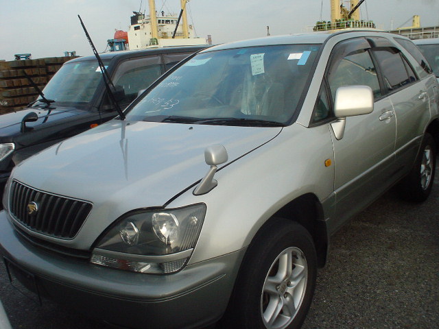 1998 Toyota Harrier Photos