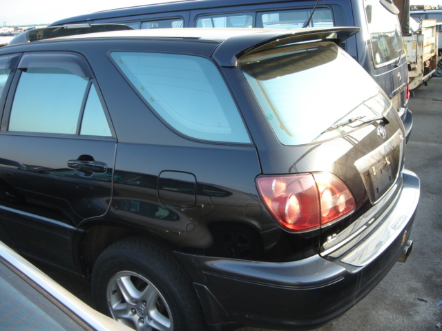 1998 Toyota Harrier Images