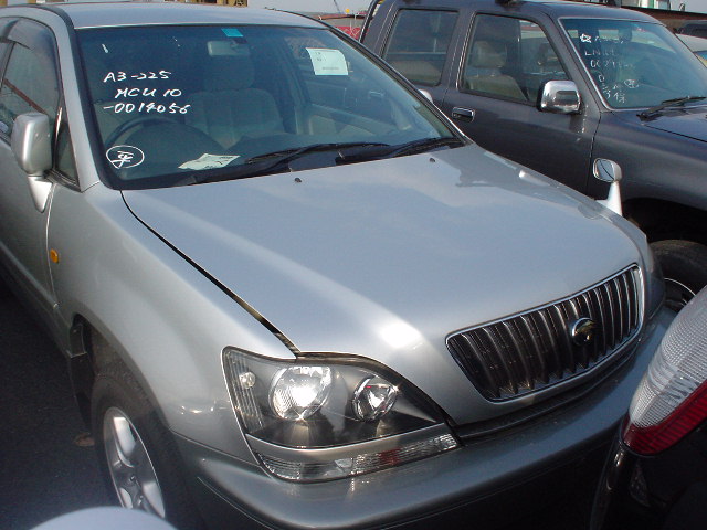 1998 Toyota Harrier Pictures