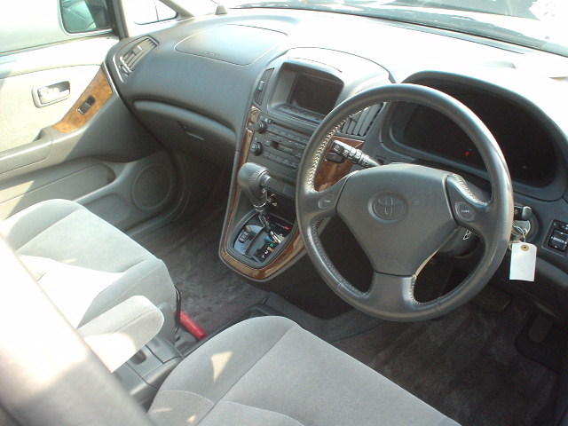 1998 Toyota Harrier Photos