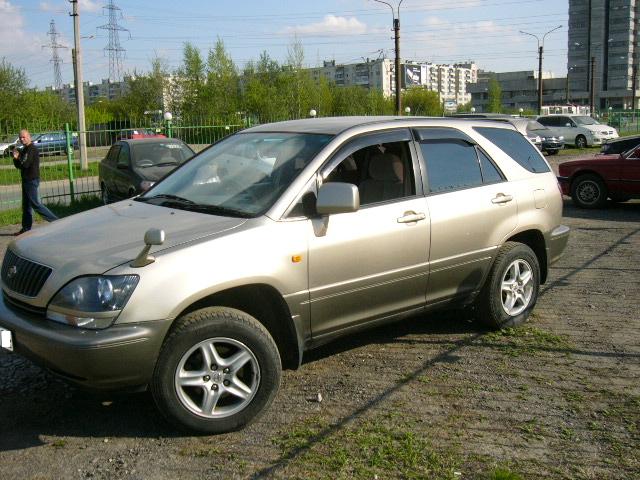 1998 Toyota Harrier Photos