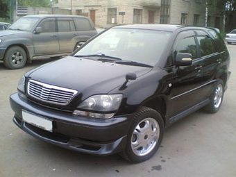 1998 Toyota Harrier Pictures