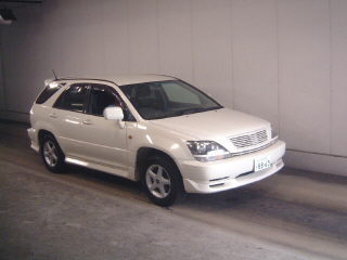 1998 Toyota Harrier Photos