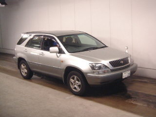 1998 Toyota Harrier Photos