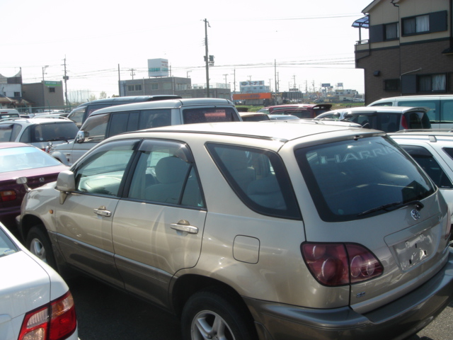 1998 Toyota Harrier Photos