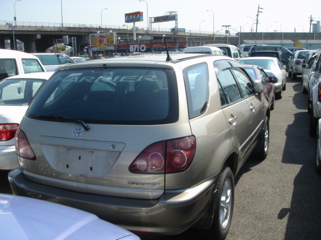 1998 Toyota Harrier Photos