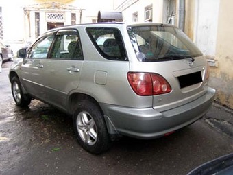 1998 Toyota Harrier Photos