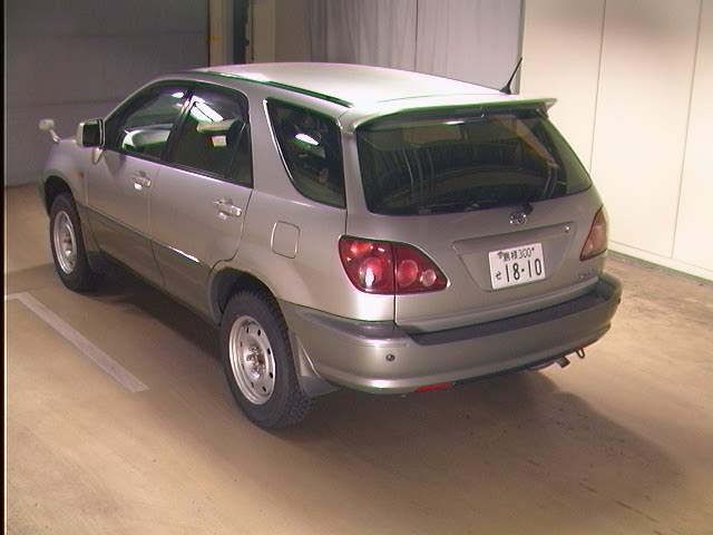 1998 Toyota Harrier Pictures