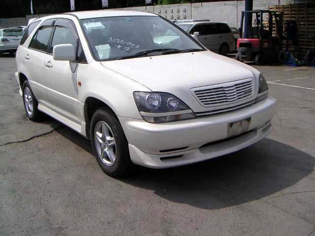 1998 Toyota Harrier Pictures