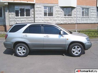 1998 Toyota Harrier Pictures