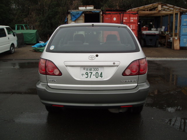 1998 Toyota Harrier Images