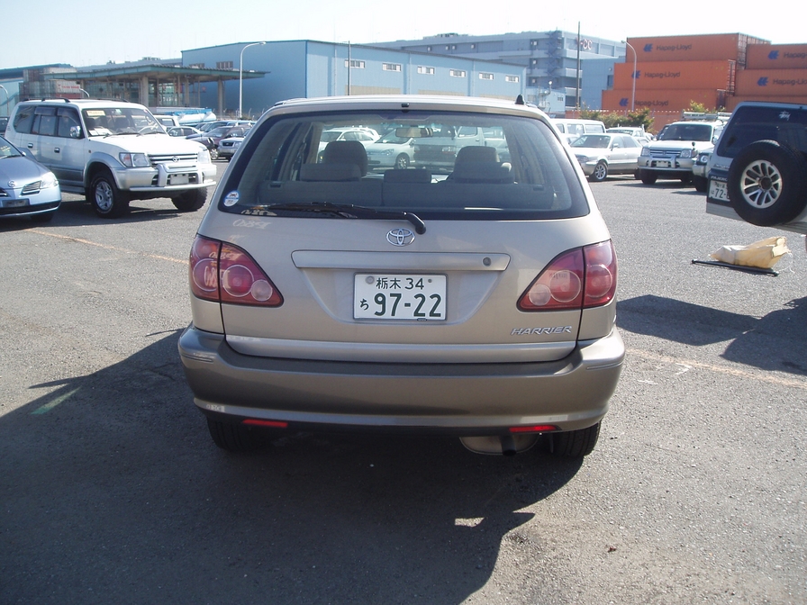 1998 Toyota Harrier Photos