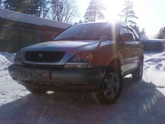 1998 Toyota Harrier Photos