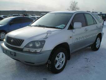 1998 Toyota Harrier Photos