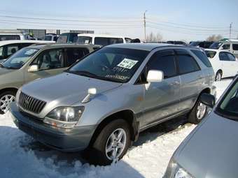 1998 Toyota Harrier Pictures