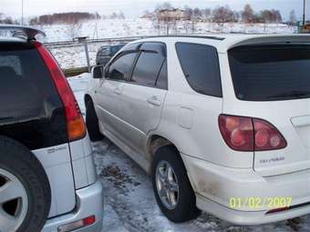 1998 Toyota Harrier Pictures