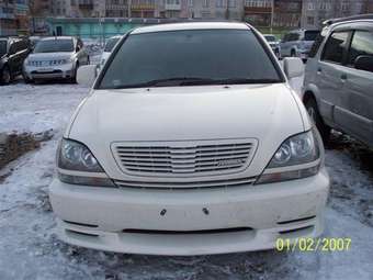 1998 Toyota Harrier Pictures