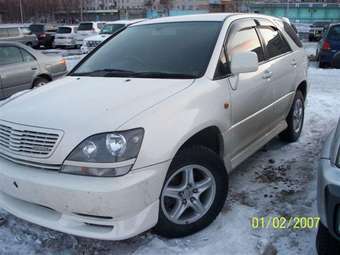 1998 Toyota Harrier Photos