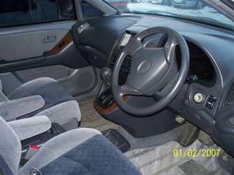 1998 Toyota Harrier Photos