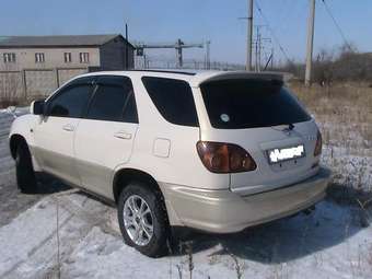 1998 Toyota Harrier Pictures