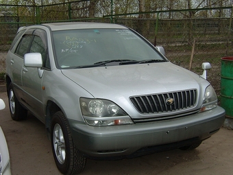 1999 Toyota Harrier