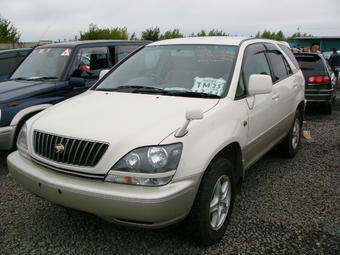 1999 Toyota Harrier