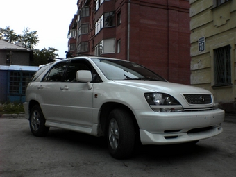 1999 Toyota Harrier