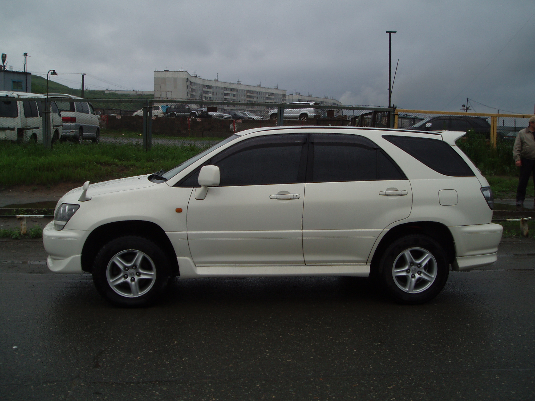 1999 Toyota Harrier