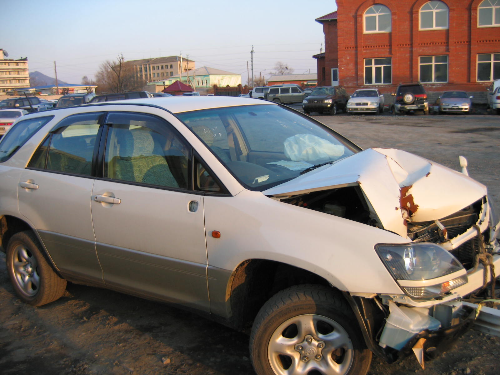 1999 Toyota Harrier