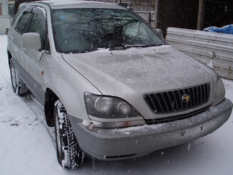 1999 Toyota Harrier