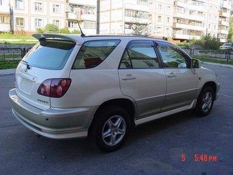 1999 Toyota Harrier