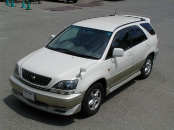 1999 Toyota Harrier