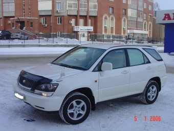 1999 Toyota Harrier