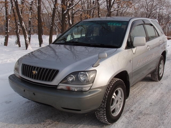 1999 Toyota Harrier