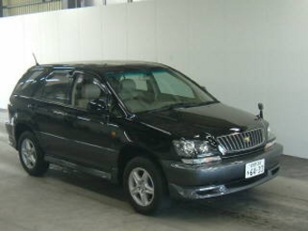 1999 Toyota Harrier