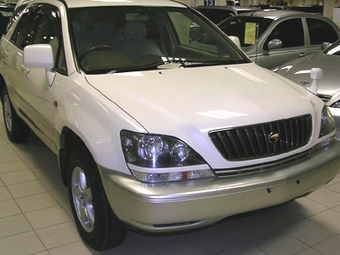 1999 Toyota Harrier